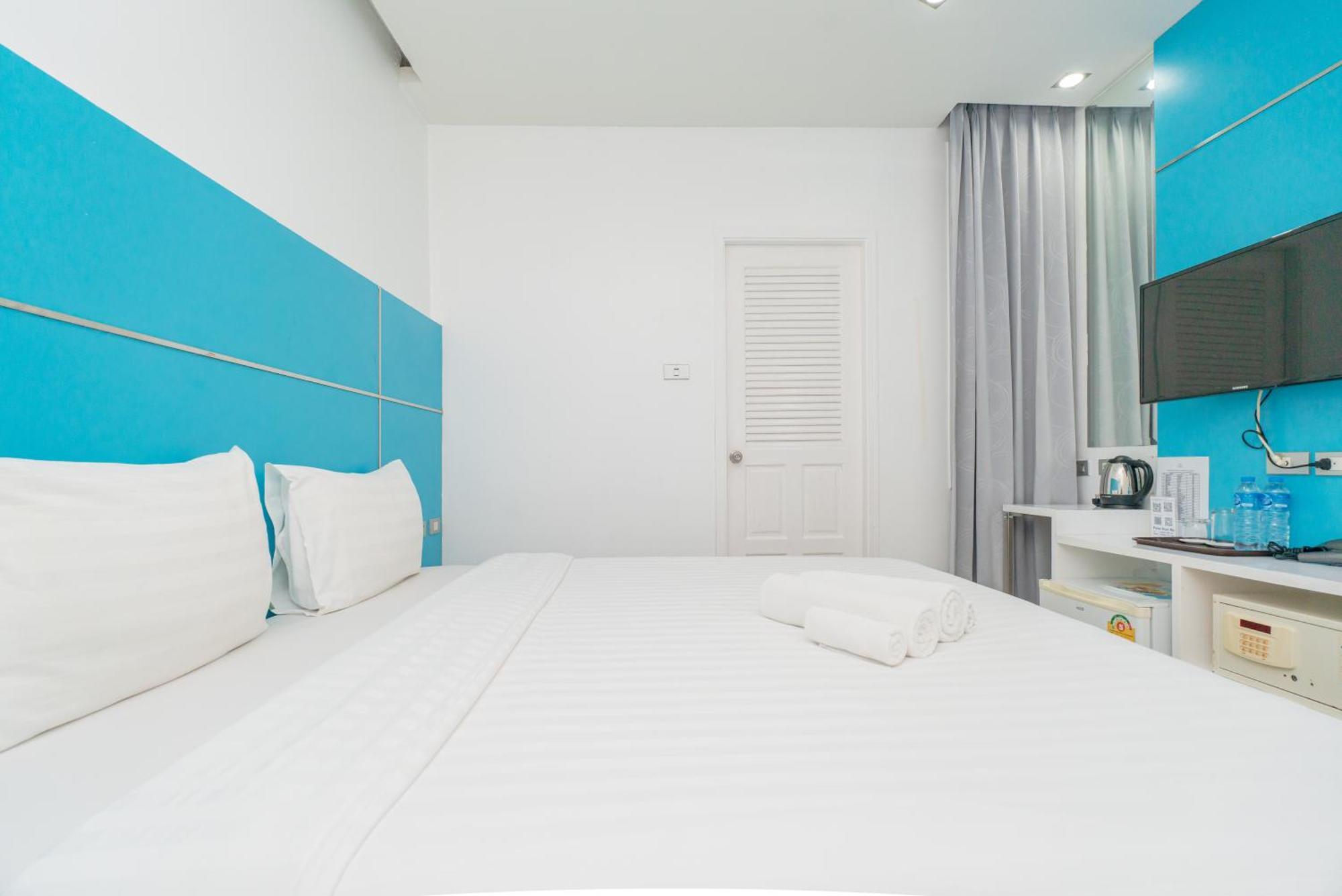Patong Diamond Hotel Экстерьер фото